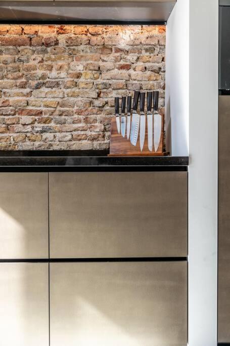 Thebridge29 Boutique Apartment Breda Esterno foto